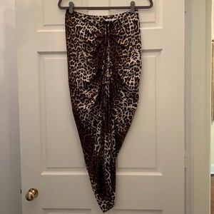 Never Worn Veronica Beard Silk Leopard Skirt s4